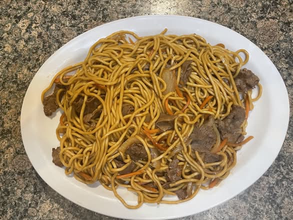 Beef Chow Mein 牛肉炒面
